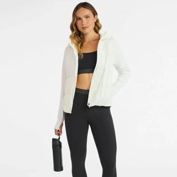Winter white lightweight puffer jacket - Picture 2 of 8